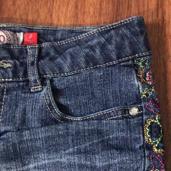 Girls Jean Shorts - Picture 5 of 7